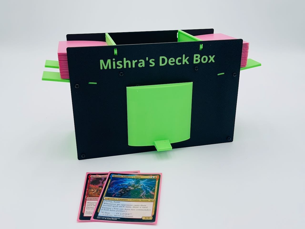 Mishra's Deck Box: Black & Green (2025 Version) image 5